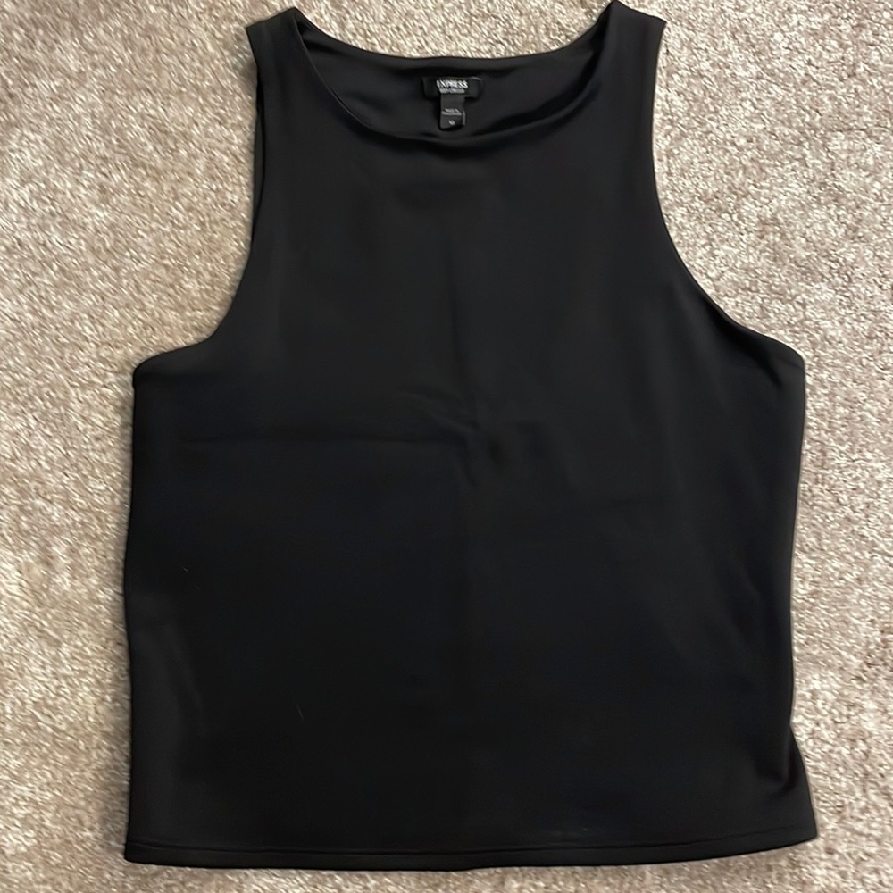 Black Body Contour Crop Tank Top